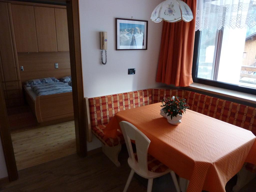 Ciasa Gabriel Apartamento Colfosco Quarto foto